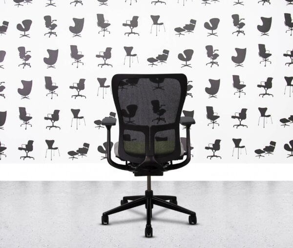 refurbished haworth zody desk chair black frame fixed arms blizzard