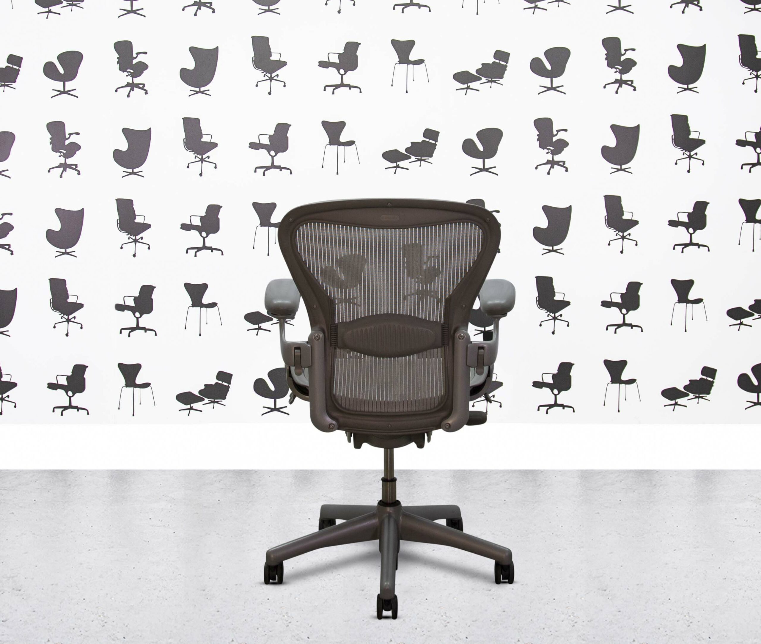 refurbished herman miller aeron classic size b titanium frame full spec grey back and seat refurbished herman miller aeron classic size b titanium frame full spec grey back and seat