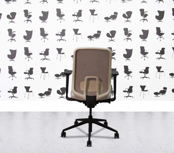 Refurbished Boss Design - Sia Task Chair - Black Frame - Beige Fizz Mesh - Beige Seat2