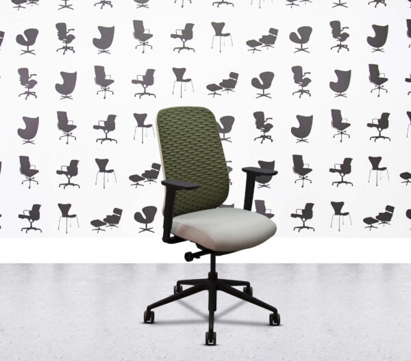 Refurbished Boss Design - Sia Task Chair - Green Cloud Mesh - Beige Seat3