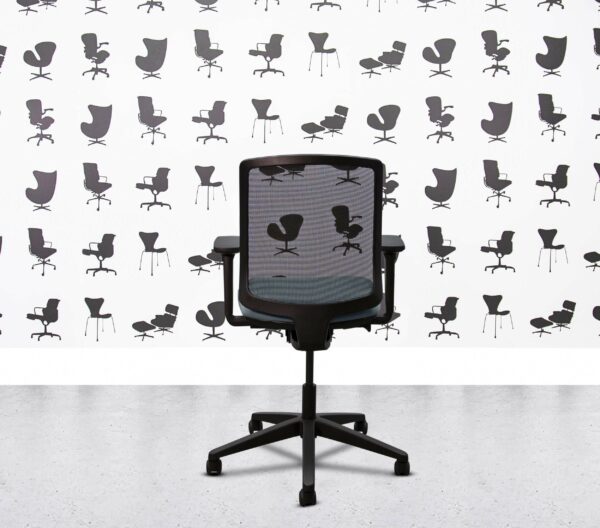 Refurbished Boss Vite - Mesh Back - Black Frame - No Lumbar - Multi Colour2