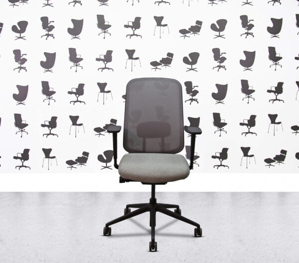 Refurbished Boss Design - Sia Task Chair - Black Frame and Base - Grey Seat