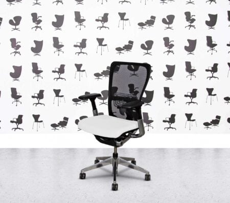 Refurbished Haworth Zody Desk Chair FULL SPEC - Polished Aluminium - Black Mesh - Leather - White