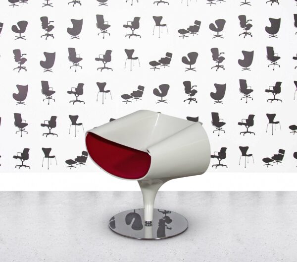 Refurbished Zuco Perillo Lounge Chair - White Shell - Red Fabric Seat