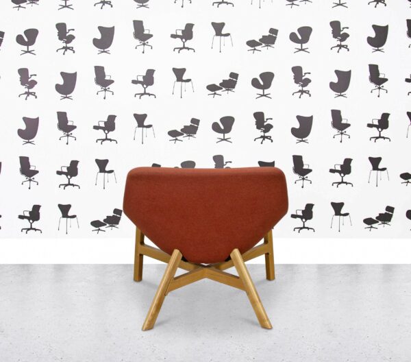 Refurbished Noti Mishell Armchair - Wooden Legs - Orange Fabric