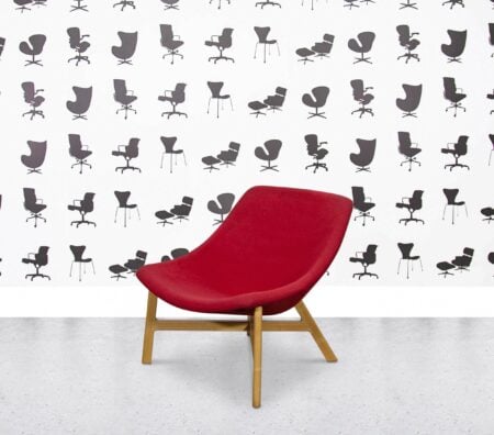 Refurbished Noti Mishell Armchair - Wooden Legs - Red Fabric