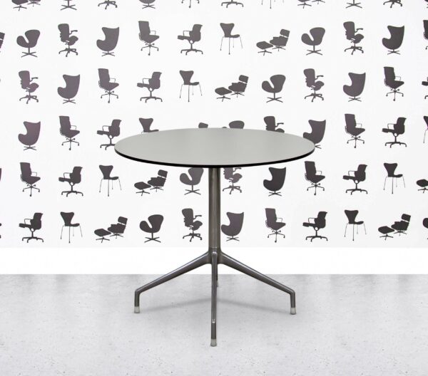 Refurbished B&B Italia Sina Round Table - White Top