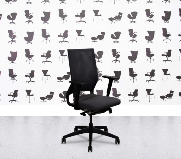 Refurbished Sedus Quarterback Task Chair - No Lumbar - Full Black