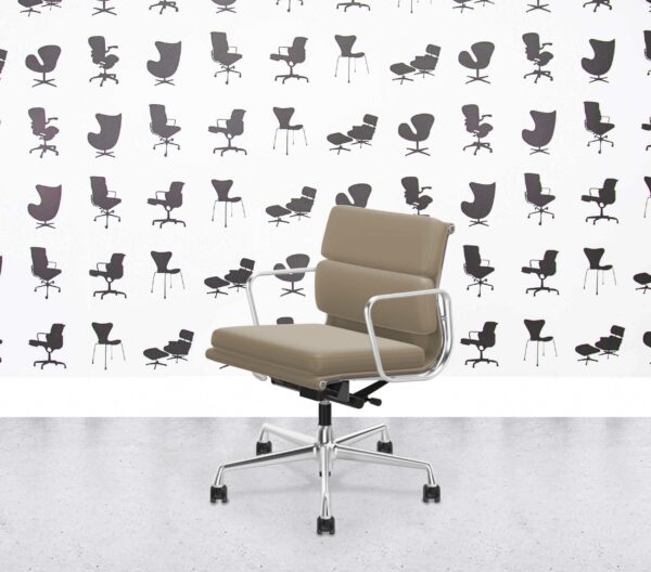 Refurbished Vitra Eames Soft Pad EA217 - Premium Leather - Pol Alu - Sand