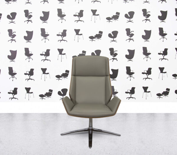 Refurbished Boss Design Kruze - High Back Swivel Lounge Chair - Almond Leather