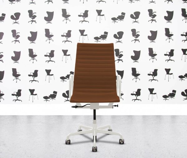 Refurbished Herman Miller Charles Eames EA337 - White Frame - Ledge Leather