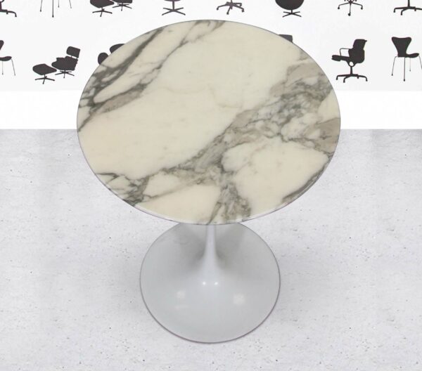 Refurbished Knoll Saarinen Side Table - Round
