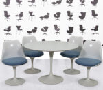 Refurbished Knoll Saarinen Round Dining Set - Baby Blue