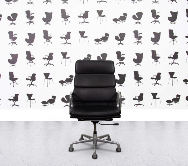 Refurbished ICF Eames EA219 - Chrome Frame - Black Leather