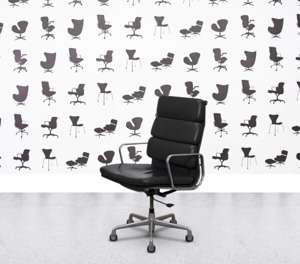 Refurbished ICF Eames EA219 - Chrome Frame - Black Leather