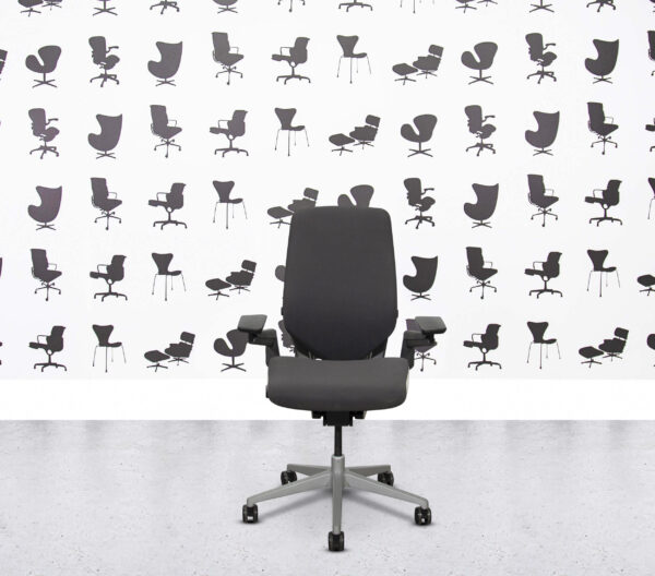 Refurbished Steelcase Gesture - Polished Aluminium - Black and Cream Fabric