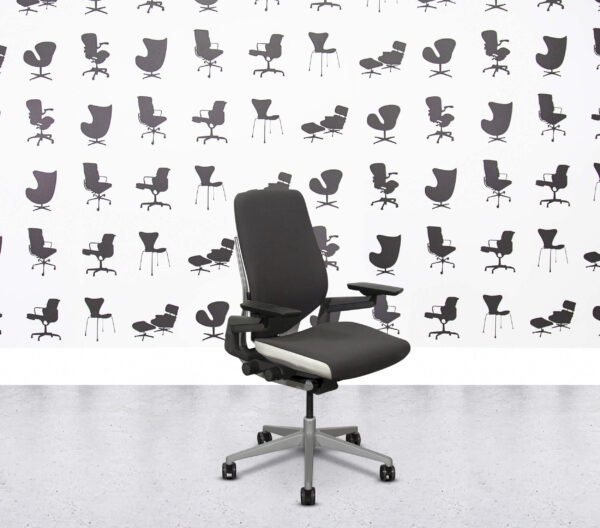 Refurbished Steelcase Gesture - Polished Aluminium - Black and Cream Fabric