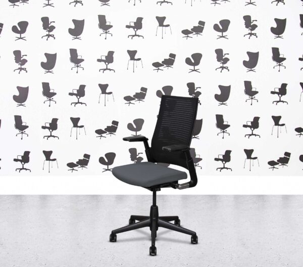 Refurbished Ahrend 2020 Extra Verta - Black Frame - No Tilt Lock - Paseo