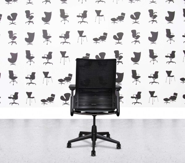 Refurbished Ahrend 2020 Extra Verta - Black Frame - No Tilt Lock - Paseo
