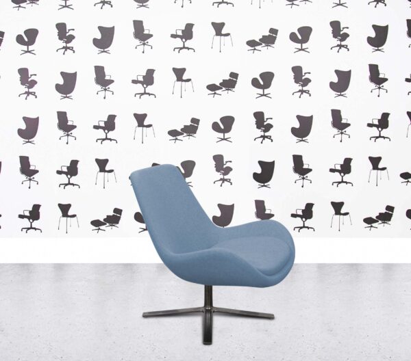 Refurbished Orangebox Avi Upholstered Swivel Chair - Light Blue