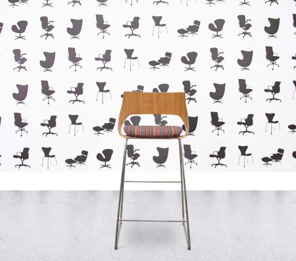 Refurbished Kinnarps Embrace Bar Stool - Chrome Frame