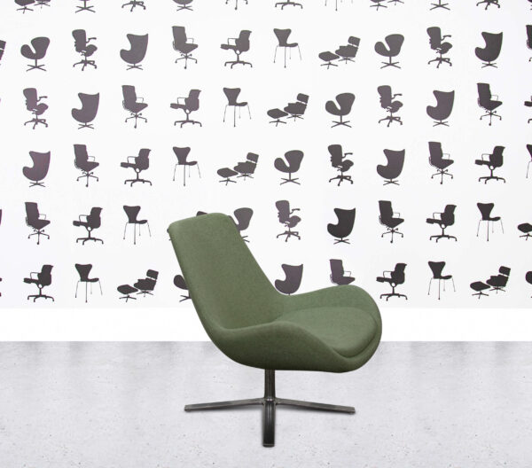 Refurbished Orangebox Avi Upholstered Swivel Chair - Apple