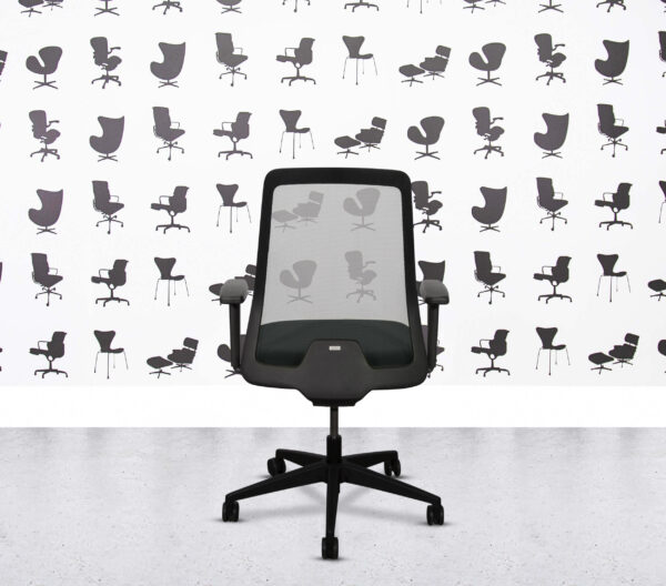 Refurbished Interstuhl EVERYis1 EV251 - No Lumbar - Black Frame - Paseo