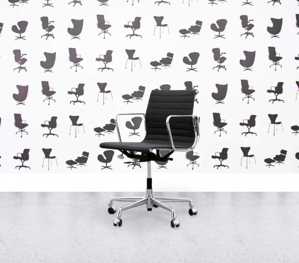 Refurbished Vitra Eames EA117 Chrome Frame - Black Hopsack Fabric