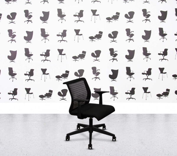 Refurbished Steelcase Think - Mesh Back - Full Black