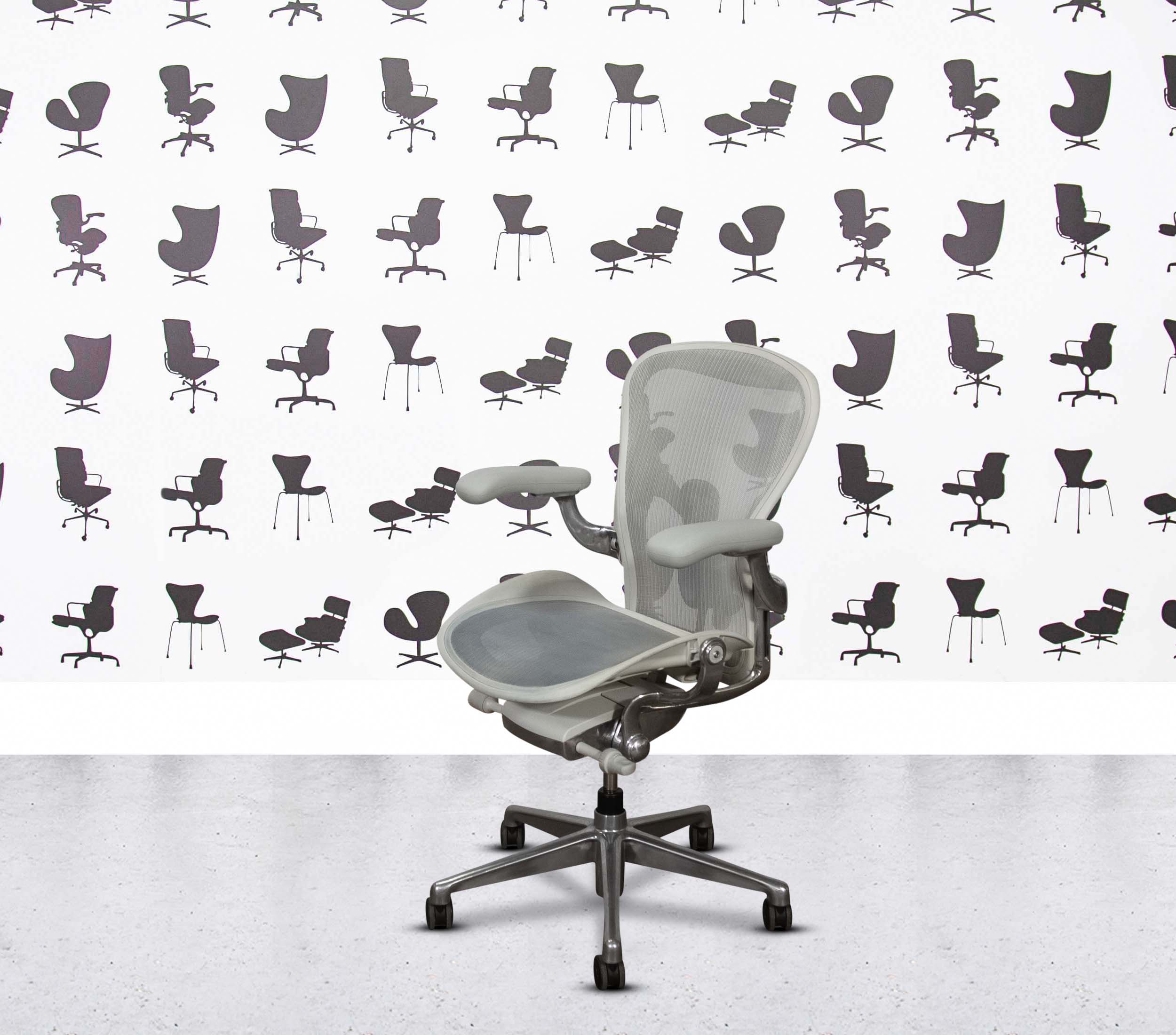 Refurbished Herman Miller Aeron Remastered Full Spec - Size B - Aluminium Frame - Ceramic White - PostureFit SL2 Refurbished Herman Miller Aeron Remastered Full Spec - Size B - Aluminium Frame - Ceramic White - PostureFit SL