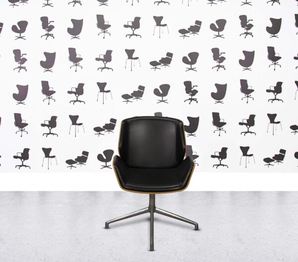 Refurbished Boss Design Kruze Swivel Chair - Black Leather - Walnut Shell