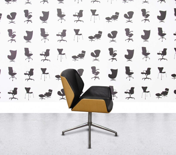 Refurbished Boss Design Kruze Swivel Chair - Black Leather - Walnut Shell
