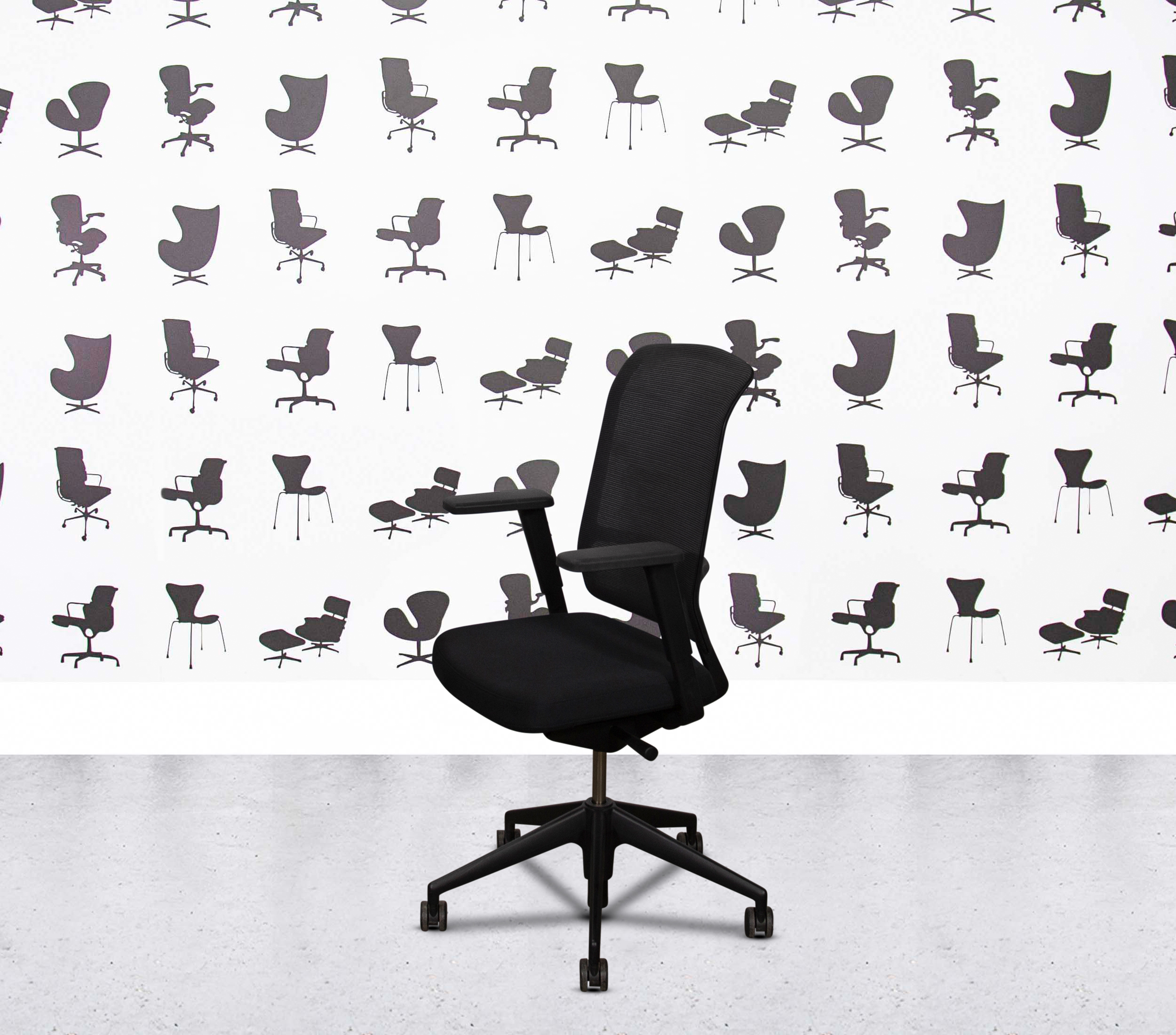 Refurbished Vitra AM Task Chair - Full Black3 Refurbished Vitra AM Task Chair - Full Black