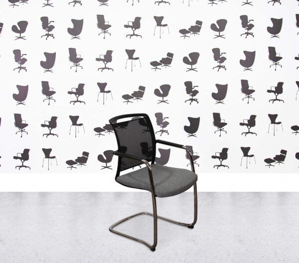 Refurbished Elite Moda Mesh Back Cantilever Chair - Black