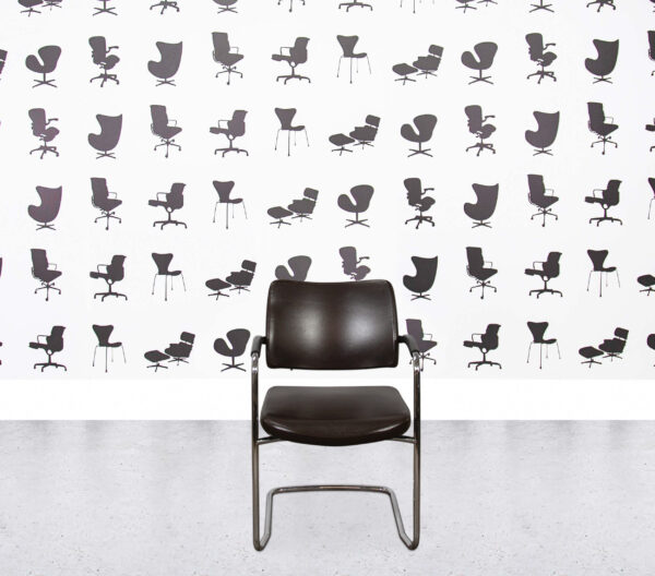 Refurbished Boss Design Pro Cantilever Chair - Brown Leather