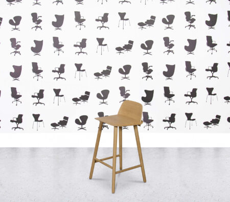 Refurbished Muuto Nerd Bar Stool - Oak