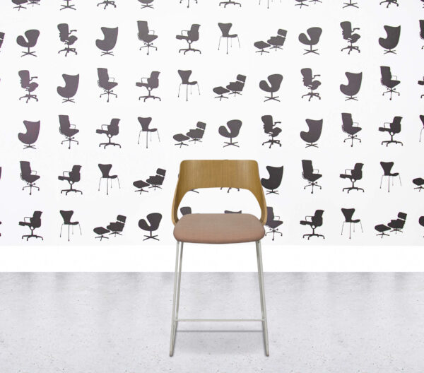 Refurbished Kinnarps Embrace Bar Stool - White Frame - Pink Fabric