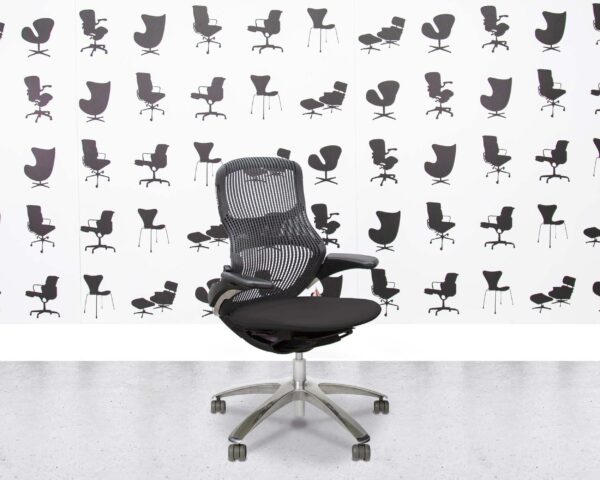 Refurbished Knoll Generation - Polished Aluminium - Black Fabric