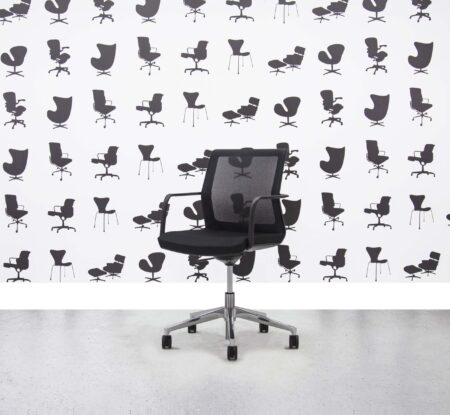 Refurbished Orangebox WD LWA – Polished Aluminium, Black Seat & Mesh with White Trim