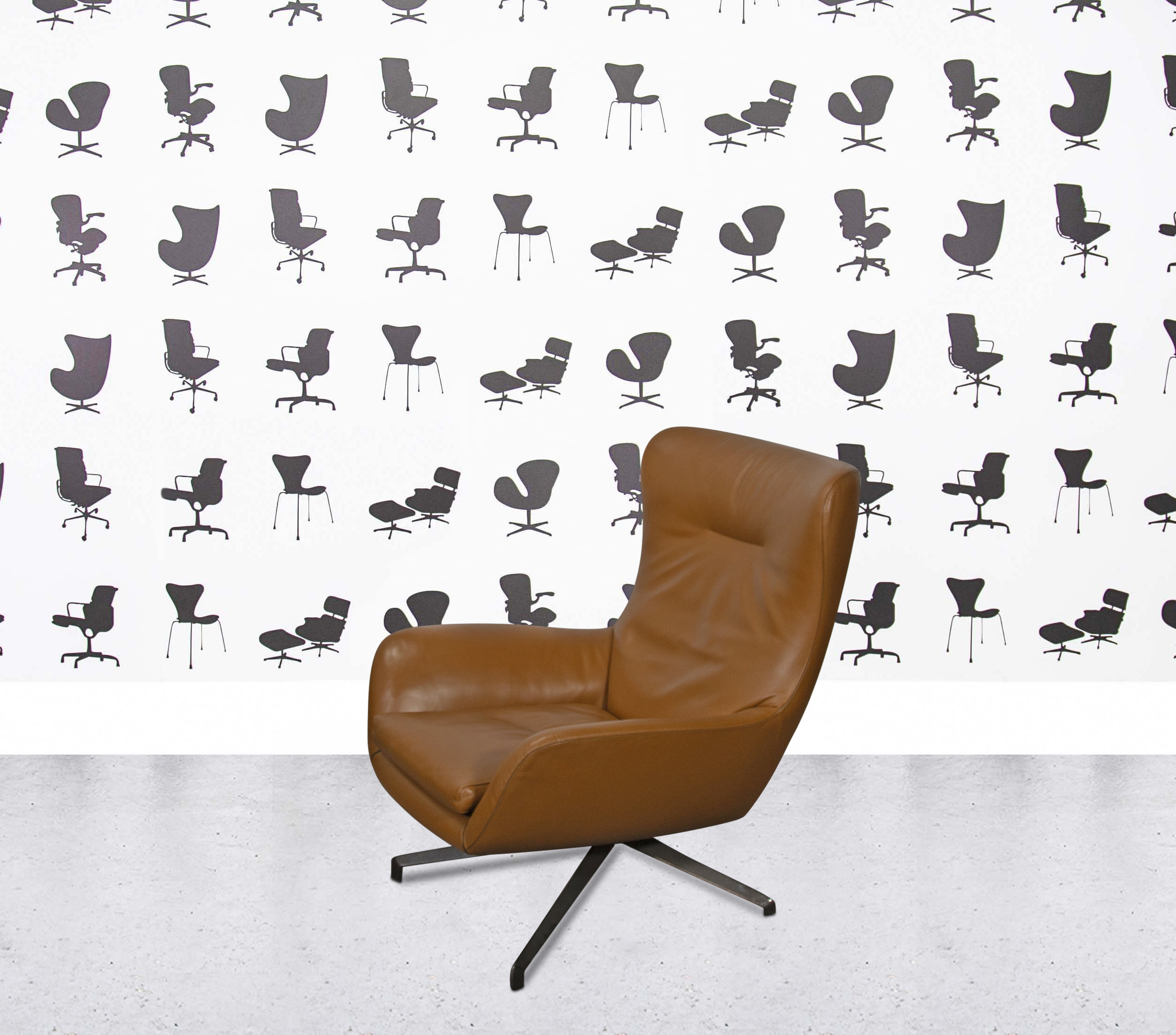 Refurbished Minotti Jensen Bergère - Tan Leather1 Refurbished Minotti Jensen Bergère - Tan Leather