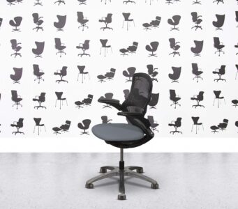 Refurbished Knoll Generation - Polished Aluminium - Paseo