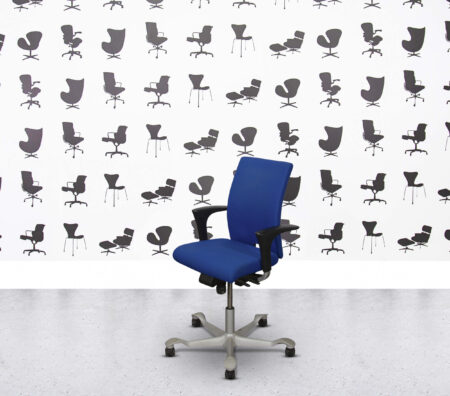 Refurbished HAG H04 Office Chair - White Base - Blue Fabric